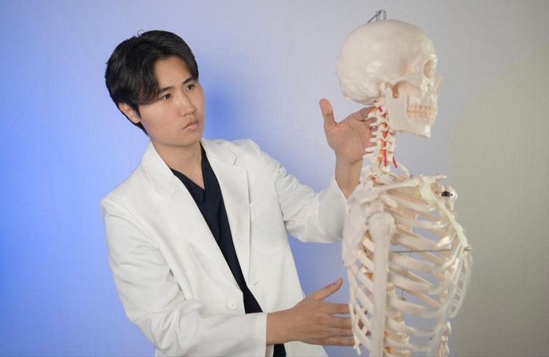 [Артем Пак] Здоровый ‌седалищный нерв (2025)_0.png